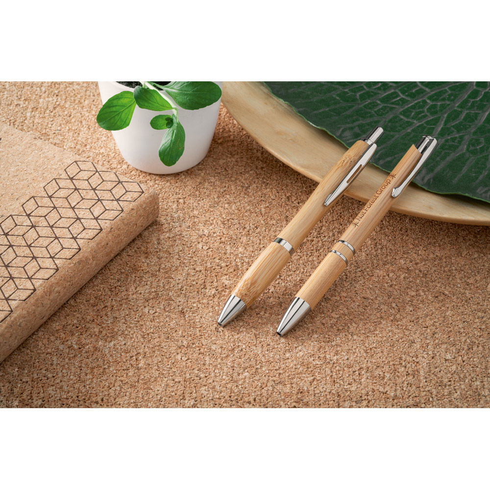 Kuglepen i bambus